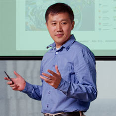 TPCB faculty member Minkui Luo